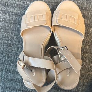 MARCS Beige Woven-Strap Women’s Sandals